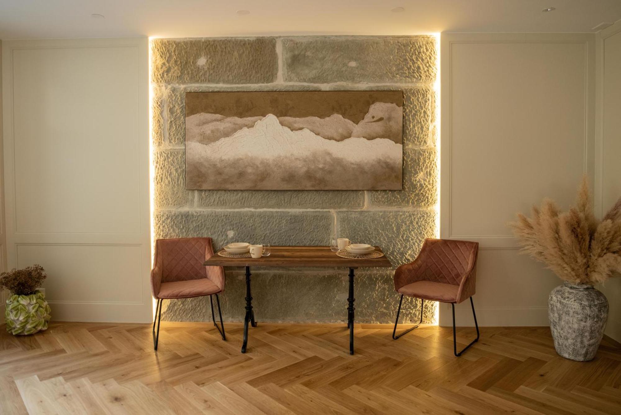 अपार्टमेंट Exklusive Stadtwohnung Mit Innenhofterrasse, Pool Und Sauna