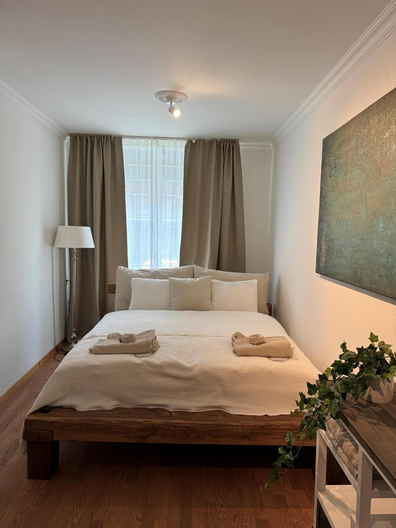 Exklusive Stadtwohnung Mit Innenhofterrasse, Pool Und Sauna *